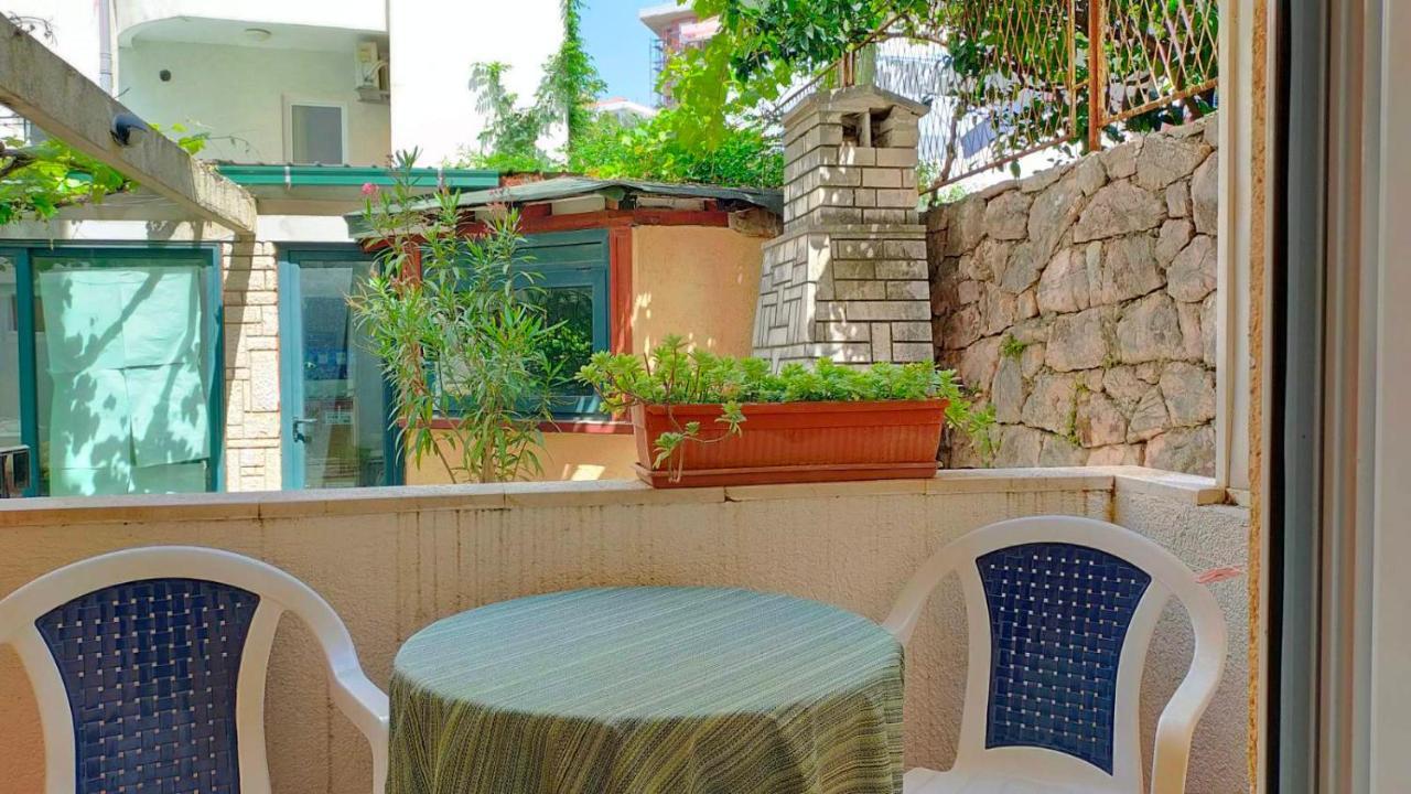 Apartamento Tri Palme Bečići Exterior foto