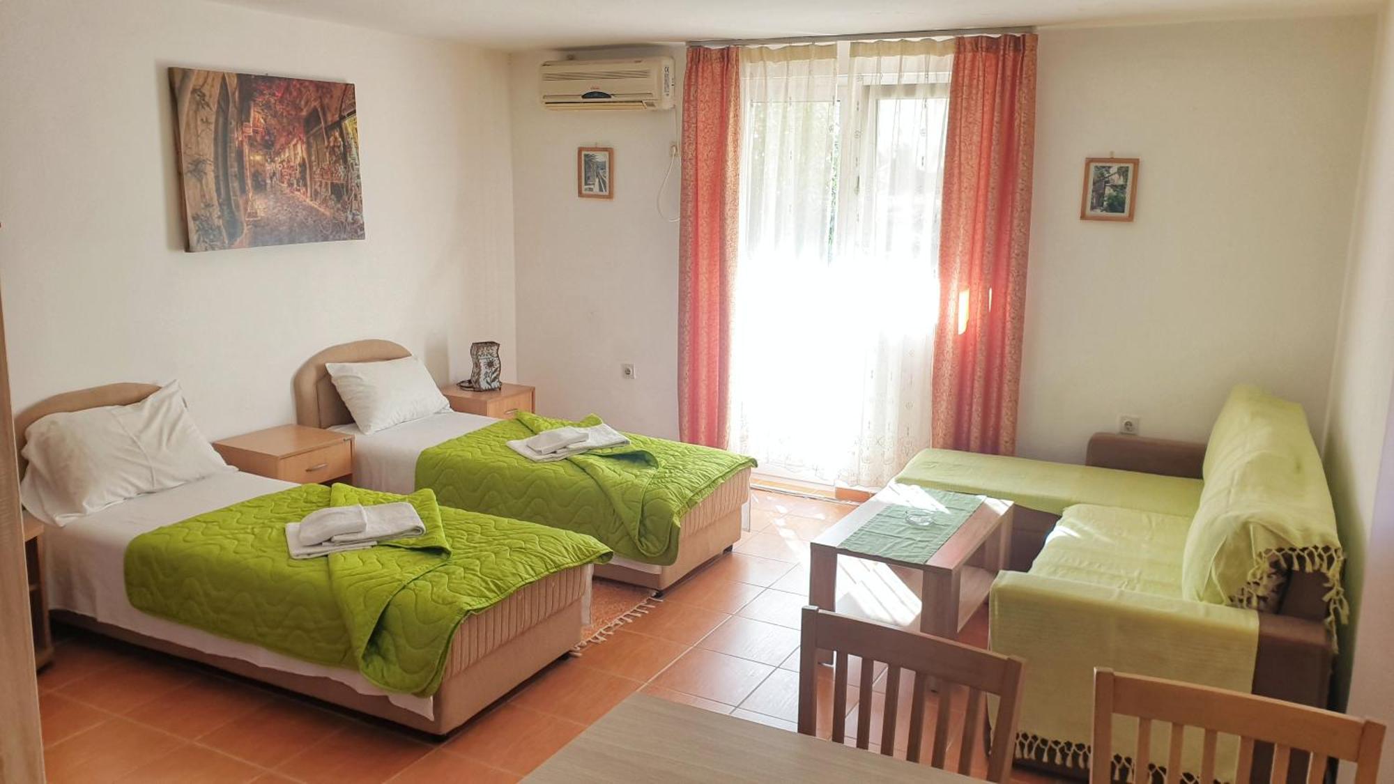 Apartamento Tri Palme Bečići Exterior foto
