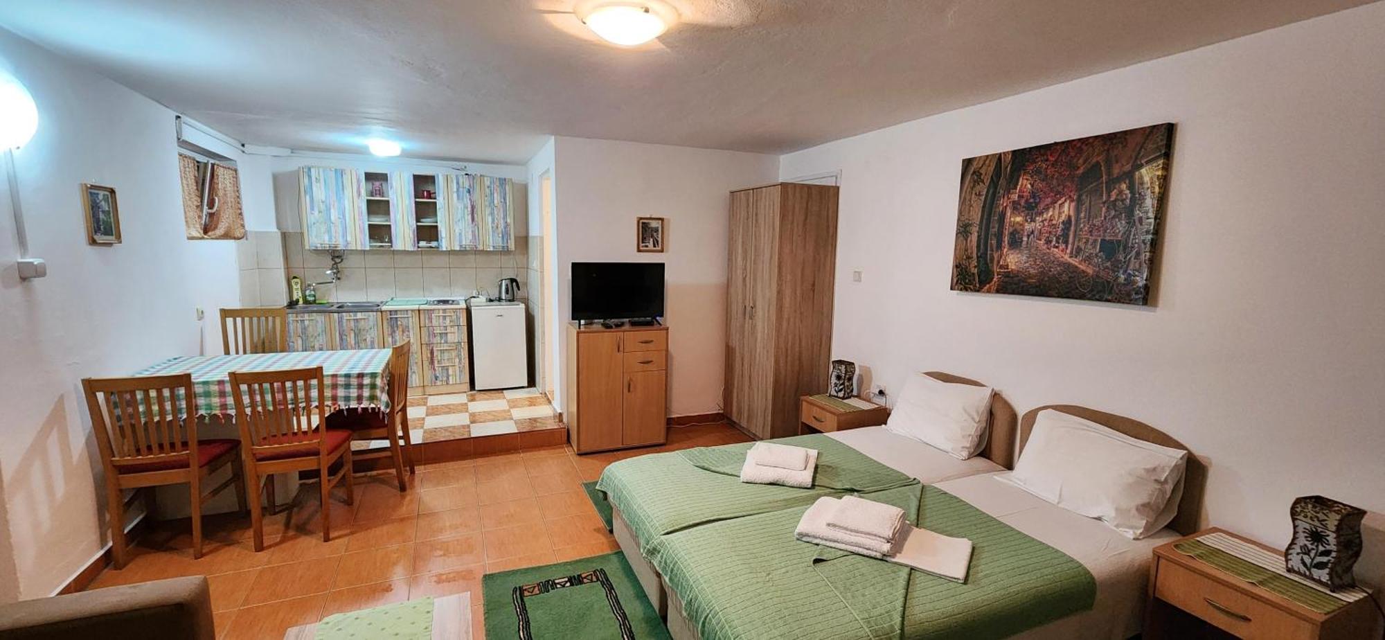 Apartamento Tri Palme Bečići Exterior foto