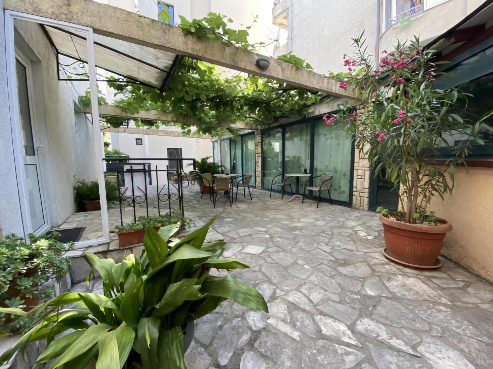 Apartamento Tri Palme Bečići Exterior foto